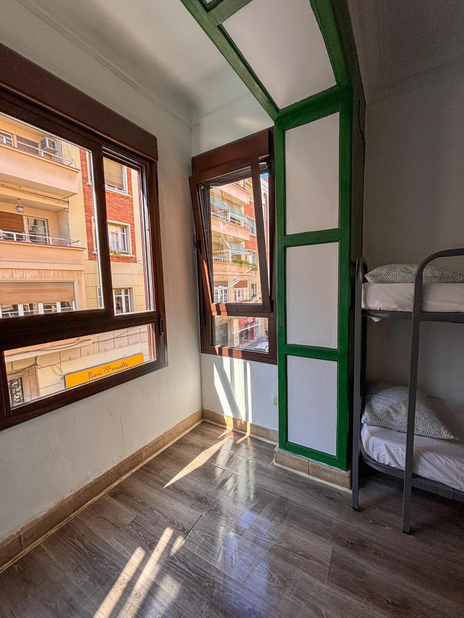 Tarragona Hostel Exterior photo